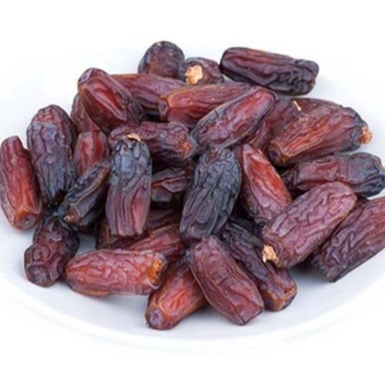 Fresh vs. Dried: Unveiling the Delights of Buah Kurma (Dates)